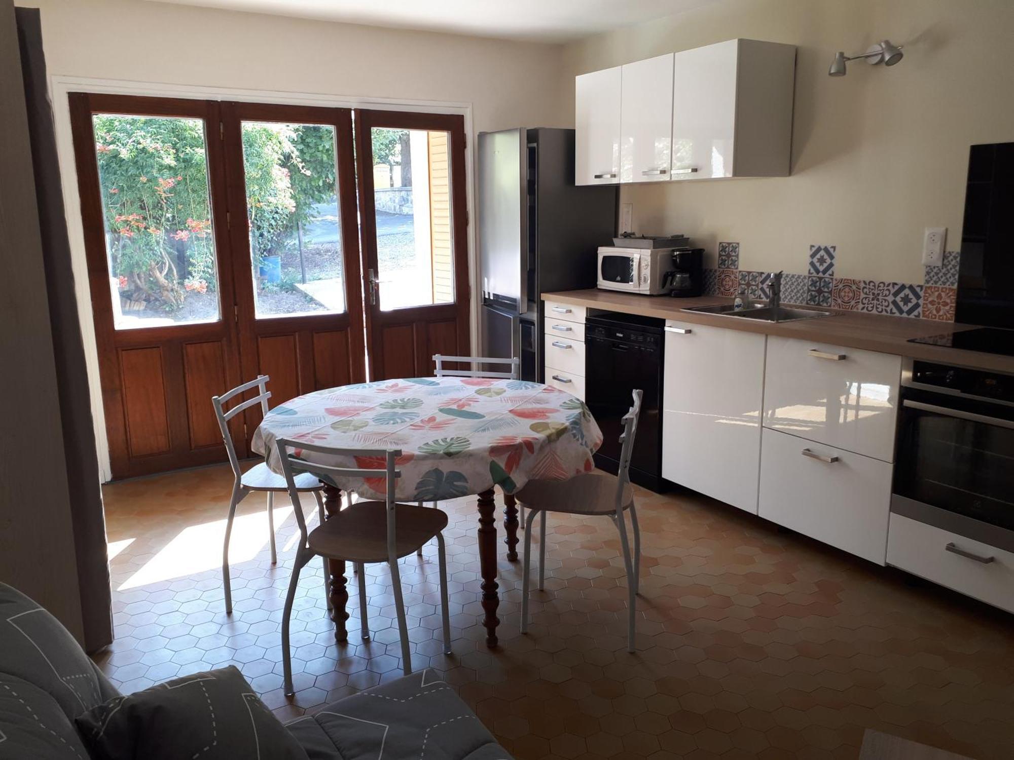 Le Pouvoir Des Fleurs, De 2 A 4 Personnes Crots Extérieur photo